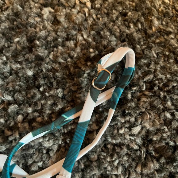 Bikini with adjustable top. - Picture 4 of 4